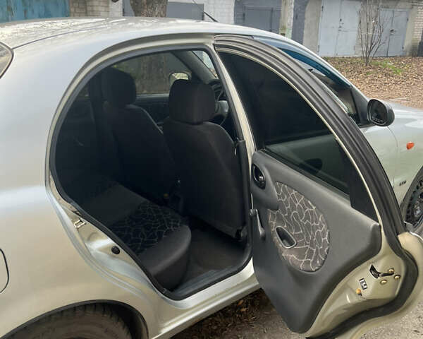 Сірий Деу Сенс, об'ємом двигуна 1.3 л та пробігом 250 тис. км за 2000 $, фото 11 на Automoto.ua