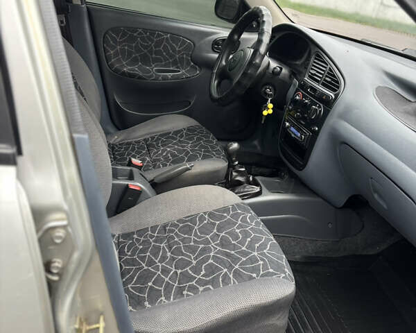 Серый Дэу Сенс, объемом двигателя 1.3 л и пробегом 208 тыс. км за 1999 $, фото 11 на Automoto.ua