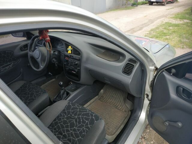 Сірий Деу Сенс, об'ємом двигуна 1.5 л та пробігом 160 тис. км за 2300 $, фото 7 на Automoto.ua