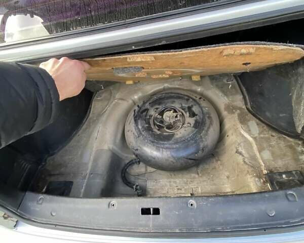 Сірий Деу Сенс, об'ємом двигуна 1.3 л та пробігом 228 тис. км за 1900 $, фото 5 на Automoto.ua