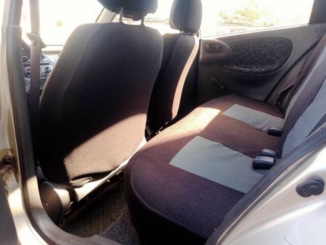 Сірий Деу Сенс, об'ємом двигуна 1.3 л та пробігом 223 тис. км за 2100 $, фото 4 на Automoto.ua