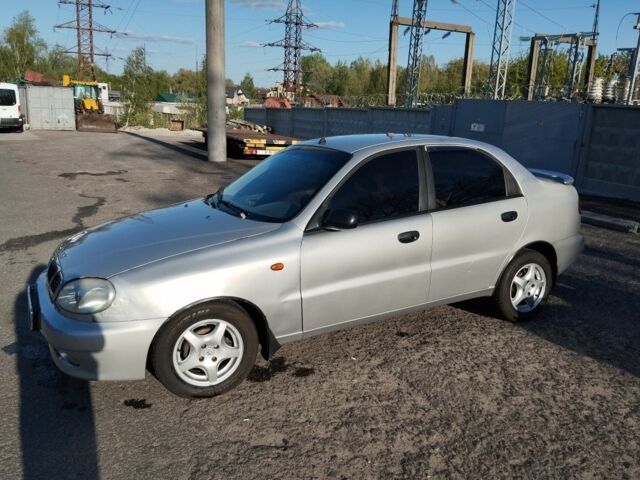 Серый Дэу Сенс, объемом двигателя 1.5 л и пробегом 350 тыс. км за 1550 $, фото 4 на Automoto.ua