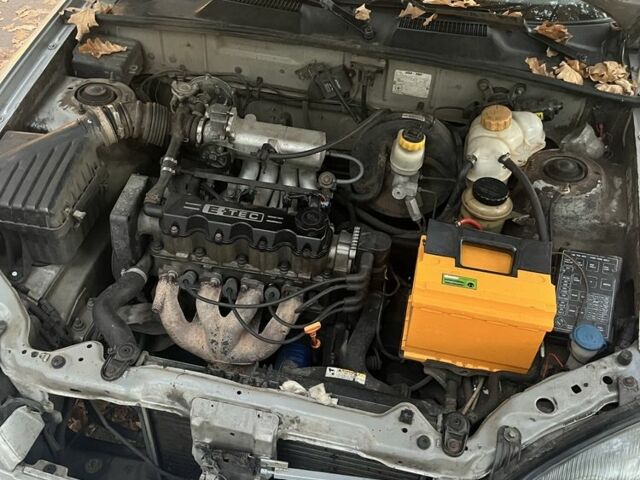 Сірий Деу Сенс, об'ємом двигуна 1.5 л та пробігом 195 тис. км за 1490 $, фото 7 на Automoto.ua