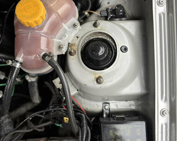 Серый Дэу Сенс, объемом двигателя 1.3 л и пробегом 208 тыс. км за 1999 $, фото 24 на Automoto.ua