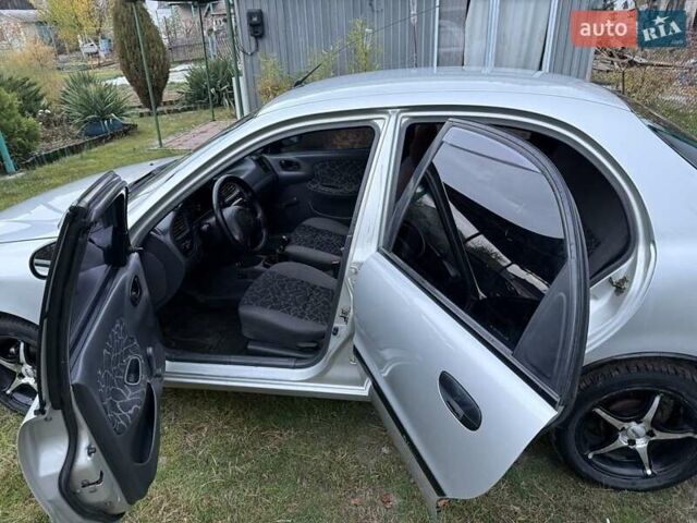 Деу Сенс 2003 у Синельниковом на Automoto.ua Сірий Деу Сенс, об'ємом двигуна 1.5 л та пробігом 150 тис. км за 2300 $, фото 14 на Automoto.ua