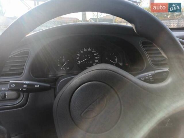 Деу Сенс 2003 у Мукачеве на Automoto.ua Сірий Деу Сенс, об'ємом двигуна 1.3 л та пробігом 179 тис. км за 1500 $, фото 5 на Automoto.ua