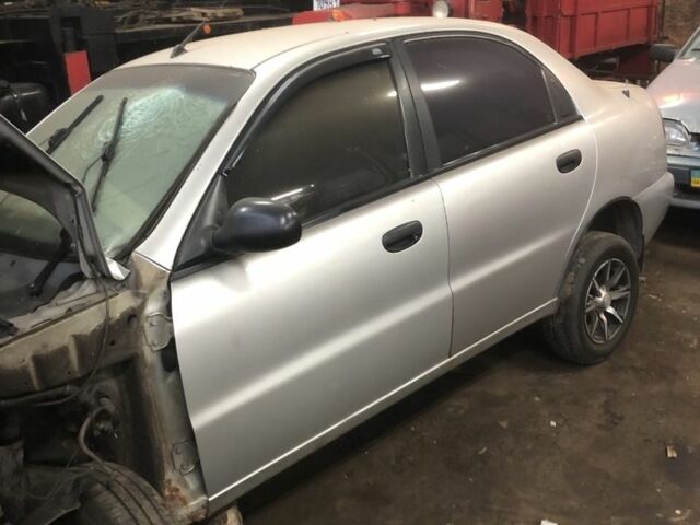 Серый Дэу Сенс, объемом двигателя 1.3 л и пробегом 200 тыс. км за 471 $, фото 4 на Automoto.ua