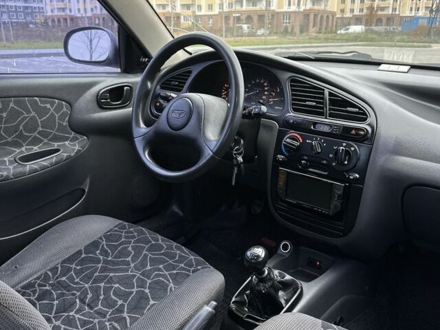 Серый Дэу Сенс, объемом двигателя 1.5 л и пробегом 300 тыс. км за 1699 $, фото 14 на Automoto.ua