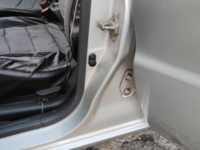 Сірий Деу Сенс, об'ємом двигуна 1.3 л та пробігом 254 тис. км за 1100 $, фото 8 на Automoto.ua