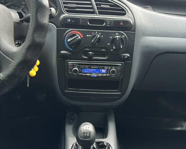 Серый Дэу Сенс, объемом двигателя 1.3 л и пробегом 208 тыс. км за 1999 $, фото 15 на Automoto.ua