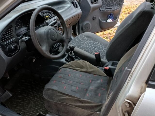 Деу Сенс 2003 у Кам'янське (Дніпродзержинськ) на Automoto.ua Сірий Деу Сенс, об'ємом двигуна 1.5 л та пробігом 97 тис. км за 1650 $, фото 5 на Automoto.ua