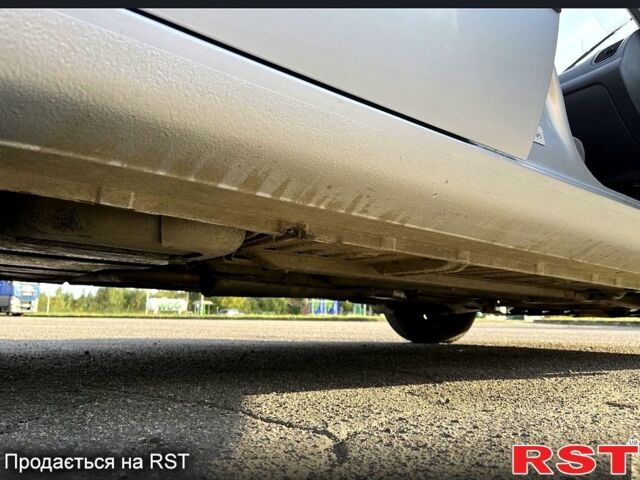 Сірий Деу Сенс, об'ємом двигуна 1.3 л та пробігом 256 тис. км за 2300 $, фото 3 на Automoto.ua