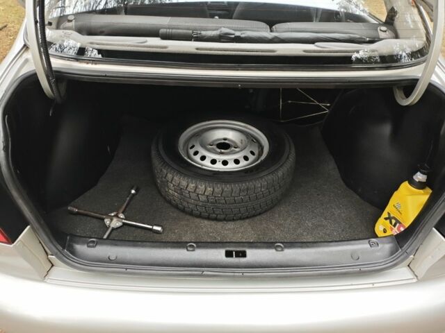 Сірий Деу Сенс, об'ємом двигуна 1.5 л та пробігом 198 тис. км за 3100 $, фото 5 на Automoto.ua