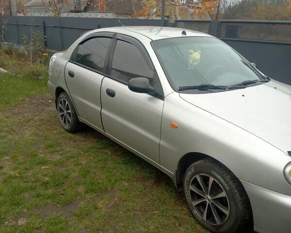 Деу Сенс 2003 у Рокитном на Automoto.ua Сірий Деу Сенс, об'ємом двигуна 1.3 л та пробігом 193 тис. км за 1800 $, фото 9 на Automoto.ua