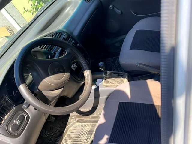 Сірий Деу Сенс, об'ємом двигуна 1.3 л та пробігом 215 тис. км за 1400 $, фото 2 на Automoto.ua