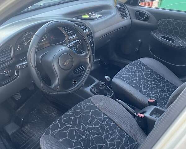 Сірий Деу Сенс, об'ємом двигуна 1.3 л та пробігом 196 тис. км за 2600 $, фото 2 на Automoto.ua