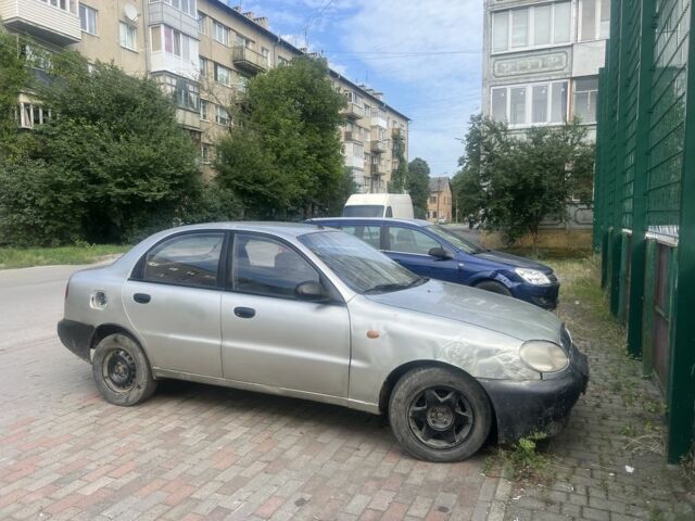Серый Дэу Сенс, объемом двигателя 2 л и пробегом 300 тыс. км за 1000 $, фото 1 на Automoto.ua