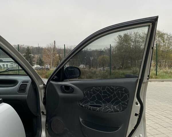 Сірий Деу Сенс, об'ємом двигуна 1.5 л та пробігом 178 тис. км за 2500 $, фото 8 на Automoto.ua