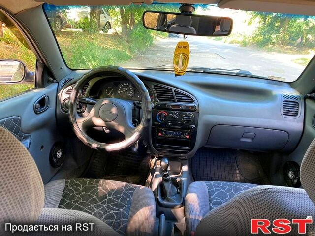 Серый Дэу Сенс, объемом двигателя 1.3 л и пробегом 200 тыс. км за 1800 $, фото 4 на Automoto.ua