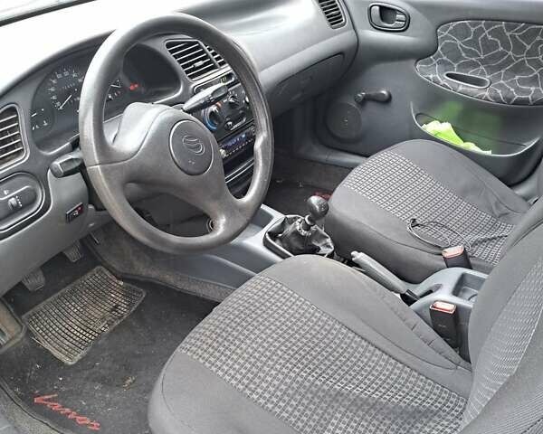 Сірий Деу Сенс, об'ємом двигуна 1.3 л та пробігом 175 тис. км за 2000 $, фото 2 на Automoto.ua