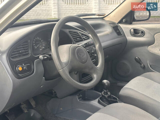 Серый Дэу Сенс, объемом двигателя 1.3 л и пробегом 163 тыс. км за 1999 $, фото 18 на Automoto.ua