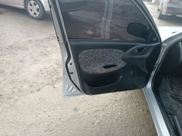 Сірий Деу Сенс, об'ємом двигуна 1.5 л та пробігом 123 тис. км за 1950 $, фото 11 на Automoto.ua