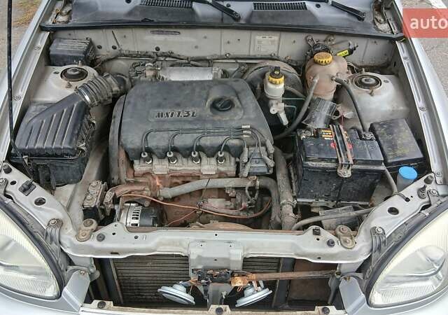 Серый Дэу Сенс, объемом двигателя 1.3 л и пробегом 180 тыс. км за 2000 $, фото 8 на Automoto.ua