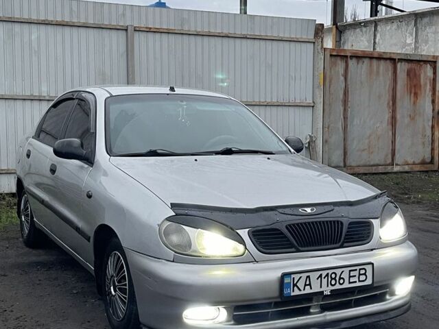 Серый Дэу Сенс, объемом двигателя 1.5 л и пробегом 250 тыс. км за 2300 $, фото 1 на Automoto.ua