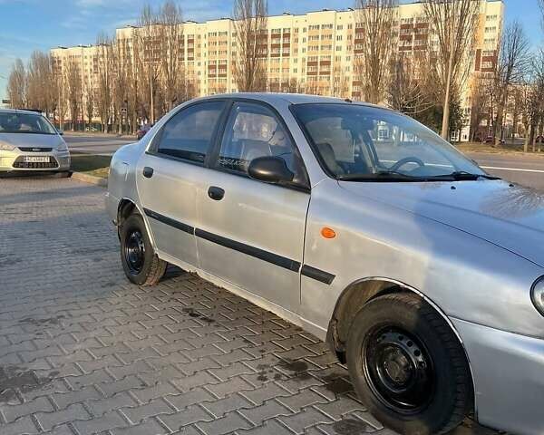 Серый Дэу Сенс, объемом двигателя 1.5 л и пробегом 240 тыс. км за 1400 $, фото 2 на Automoto.ua