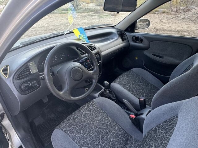 Сірий Деу Сенс, об'ємом двигуна 1.3 л та пробігом 240 тис. км за 2500 $, фото 7 на Automoto.ua