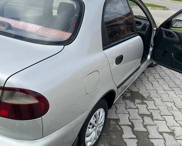 Сірий Деу Сенс, об'ємом двигуна 1.3 л та пробігом 272 тис. км за 2550 $, фото 4 на Automoto.ua