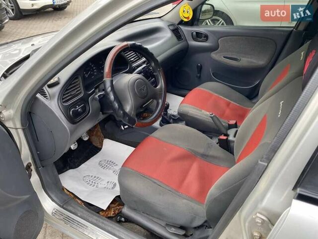 Сірий Деу Сенс, об'ємом двигуна 1.3 л та пробігом 176 тис. км за 2300 $, фото 6 на Automoto.ua