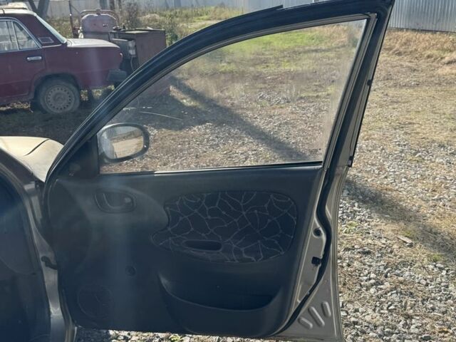 Сірий Деу Сенс, об'ємом двигуна 1.5 л та пробігом 250 тис. км за 950 $, фото 15 на Automoto.ua