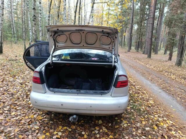 Сірий Деу Сенс, об'ємом двигуна 1.5 л та пробігом 350 тис. км за 1950 $, фото 5 на Automoto.ua