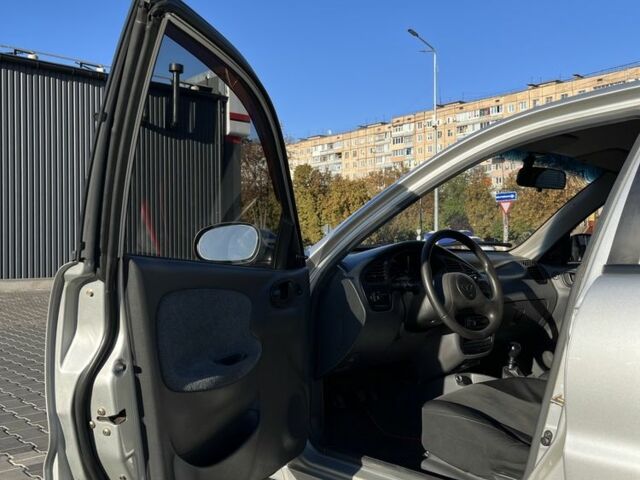 Сірий Деу Сенс, об'ємом двигуна 1.5 л та пробігом 190 тис. км за 3100 $, фото 7 на Automoto.ua