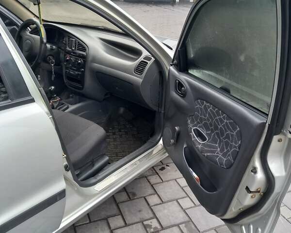 Серый Дэу Сенс, объемом двигателя 1.3 л и пробегом 180 тыс. км за 2000 $, фото 13 на Automoto.ua