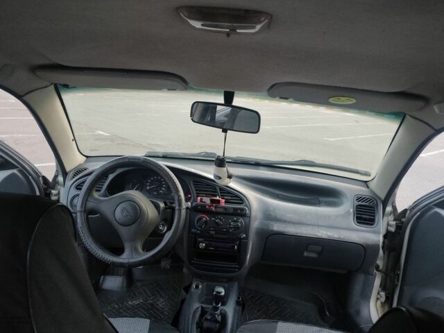 Сірий Деу Сенс, об'ємом двигуна 1.5 л та пробігом 300 тис. км за 1700 $, фото 6 на Automoto.ua