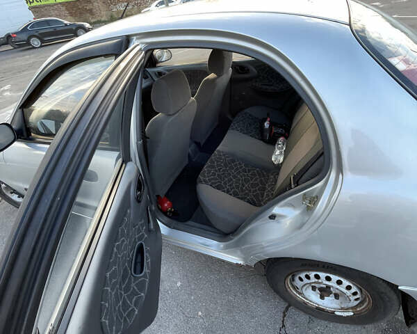 Сірий Деу Сенс, об'ємом двигуна 1.3 л та пробігом 258 тис. км за 1500 $, фото 6 на Automoto.ua