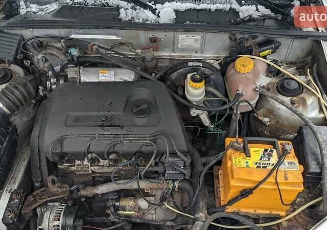 Серый Дэу Сенс, объемом двигателя 1.3 л и пробегом 180 тыс. км за 950 $, фото 3 на Automoto.ua