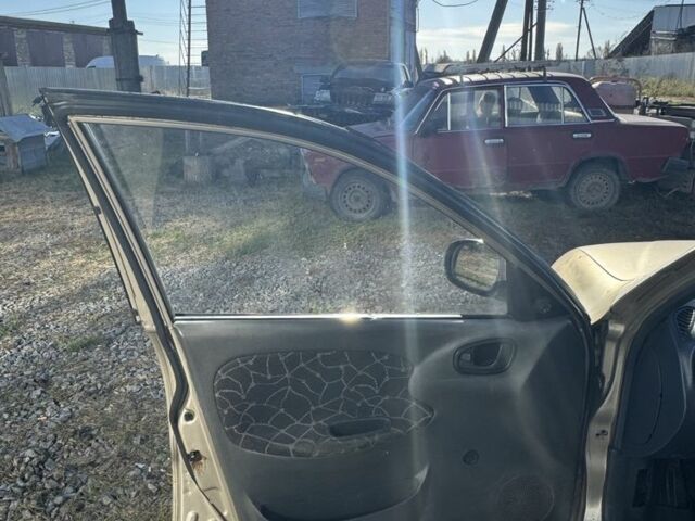 Сірий Деу Сенс, об'ємом двигуна 1.5 л та пробігом 250 тис. км за 950 $, фото 9 на Automoto.ua