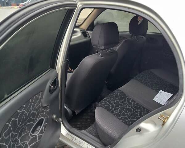 Серый Дэу Сенс, объемом двигателя 1.3 л и пробегом 180 тыс. км за 2000 $, фото 12 на Automoto.ua