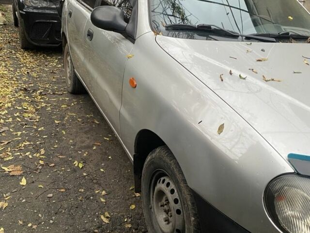 Сірий Деу Сенс, об'ємом двигуна 1.5 л та пробігом 135 тис. км за 2000 $, фото 2 на Automoto.ua