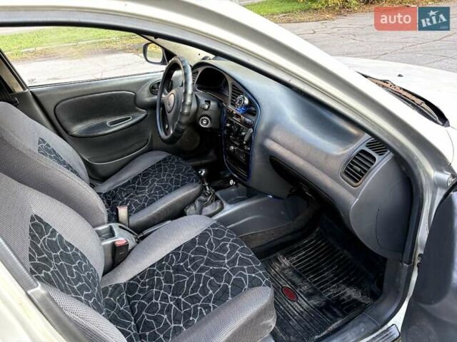 Сірий Деу Сенс, об'ємом двигуна 1.3 л та пробігом 290 тис. км за 1800 $, фото 6 на Automoto.ua