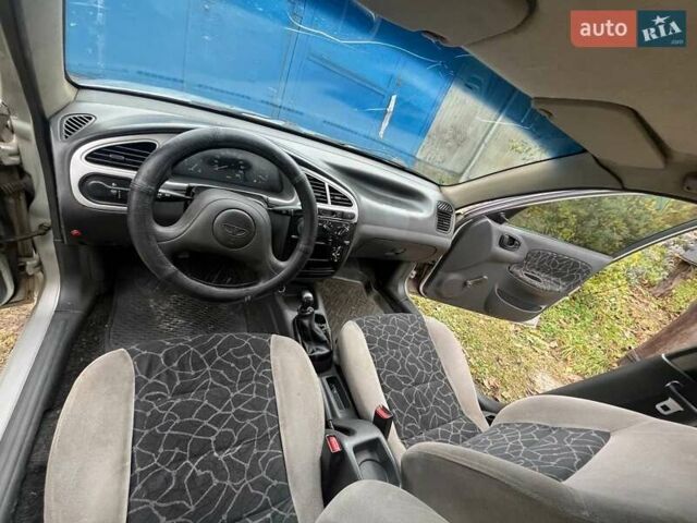 Сірий Деу Сенс, об'ємом двигуна 1.3 л та пробігом 225 тис. км за 1000 $, фото 2 на Automoto.ua