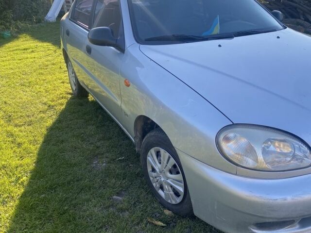 Дэу Сенс 2004 в Кельменцах на Automoto.ua Серый Дэу Сенс, объемом двигателя 1.3 л и пробегом 200 тыс. км за 1500 $, фото 1 на Automoto.ua