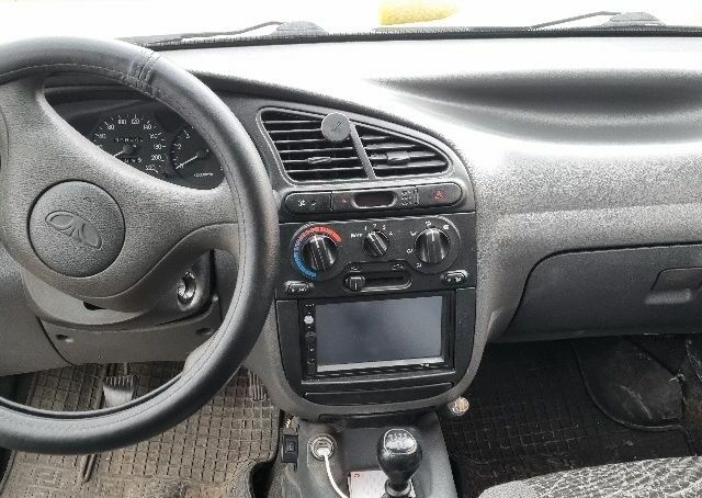 Сірий Деу Сенс, об'ємом двигуна 1.5 л та пробігом 300 тис. км за 2200 $, фото 5 на Automoto.ua