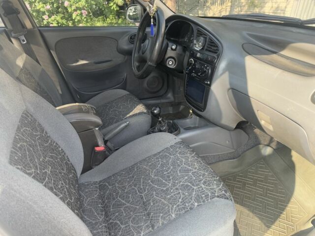 Сірий Деу Сенс, об'ємом двигуна 1.5 л та пробігом 230 тис. км за 2999 $, фото 5 на Automoto.ua