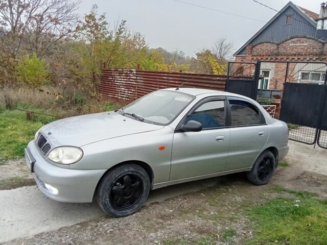 Серый Дэу Сенс, объемом двигателя 1.6 л и пробегом 224 тыс. км за 2000 $, фото 4 на Automoto.ua