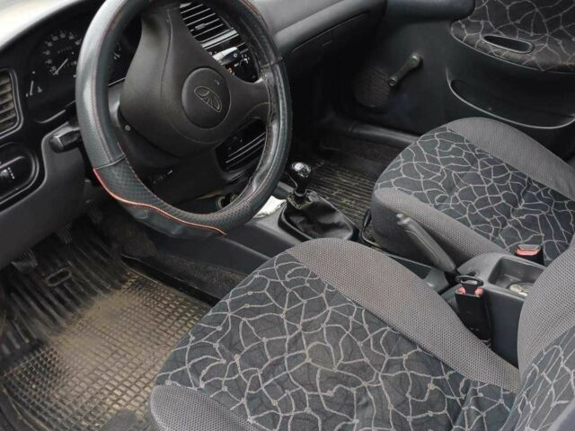 Сірий Деу Сенс, об'ємом двигуна 1.3 л та пробігом 165 тис. км за 1300 $, фото 7 на Automoto.ua