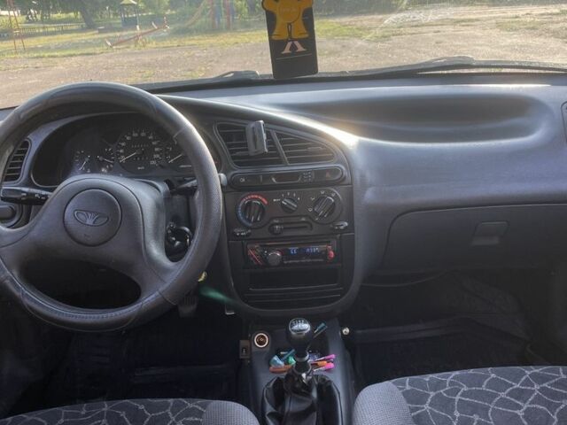 Сірий Деу Сенс, об'ємом двигуна 1.5 л та пробігом 33 тис. км за 2400 $, фото 4 на Automoto.ua